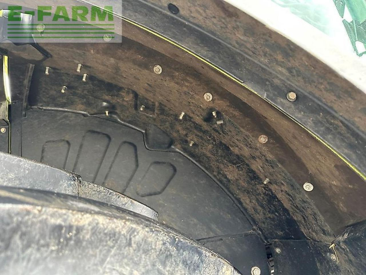 Tractor CLAAS axion 810