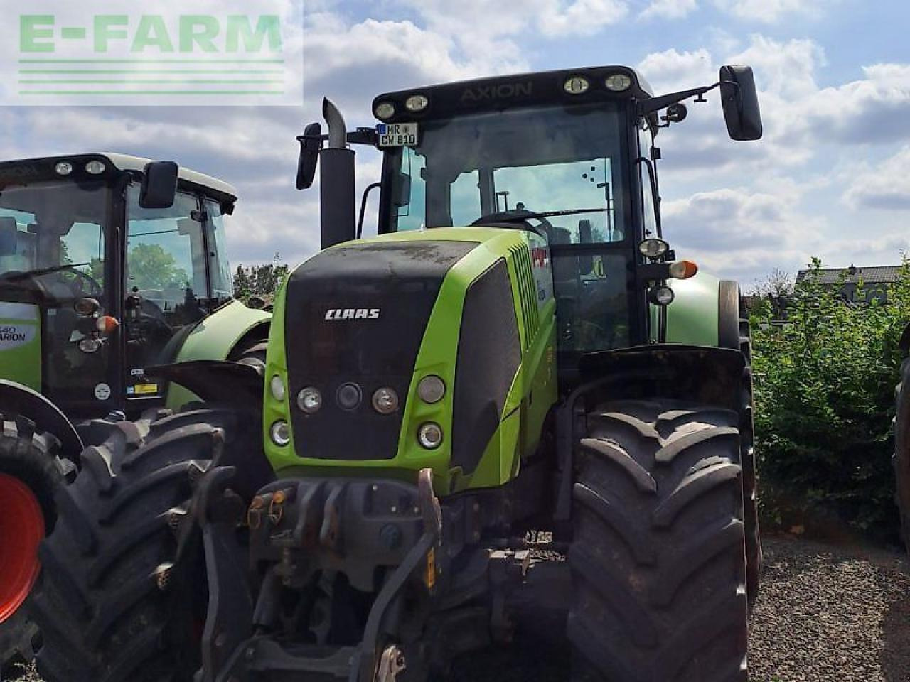 Tractor CLAAS axion 810