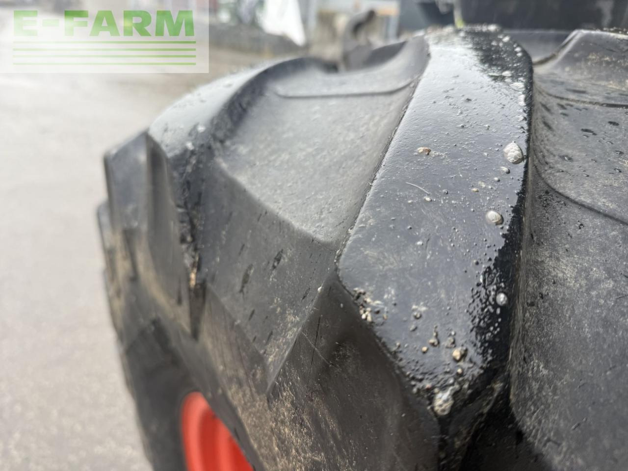 Tractor CLAAS axion 810 c-matic CMATIC