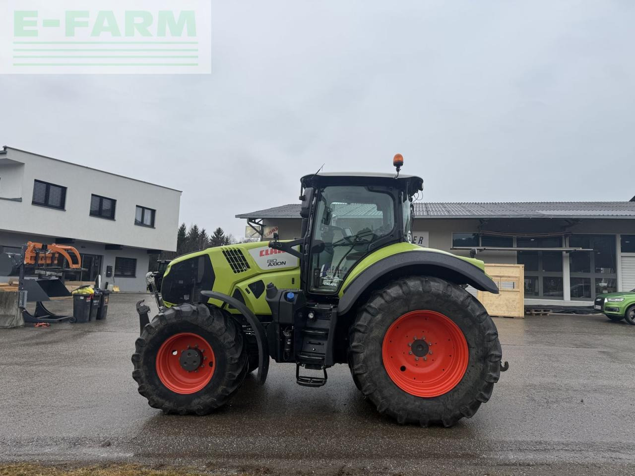 Tractor CLAAS axion 810 c-matic CMATIC
