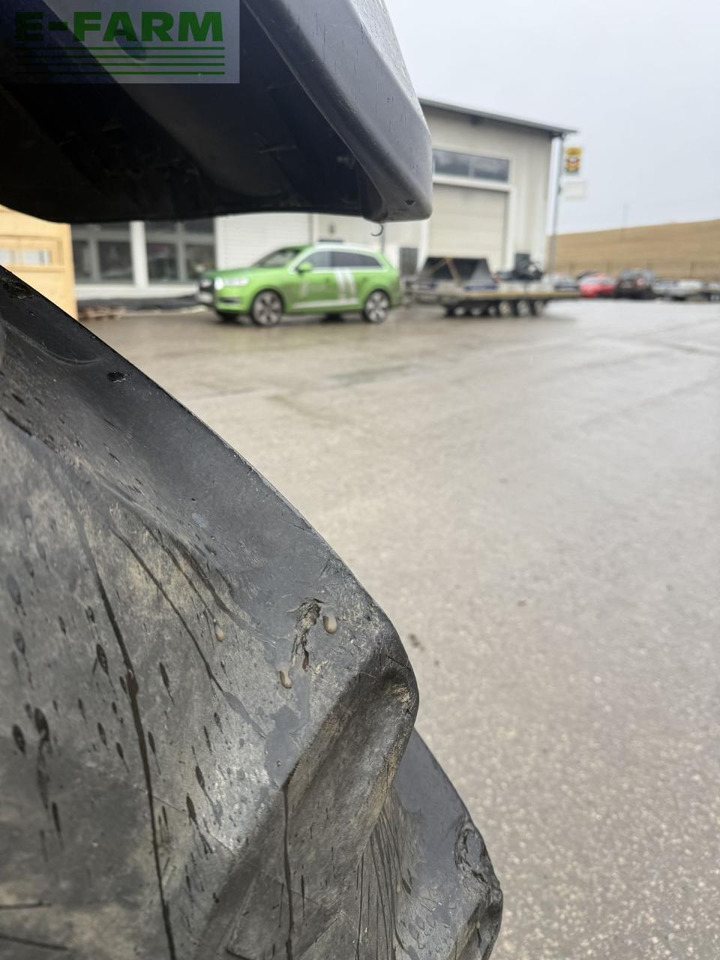 Tractor CLAAS axion 810 c-matic CMATIC