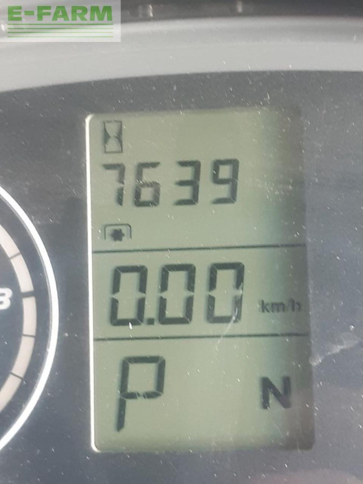 Tractor CLAAS axion 810 c-matic CMATIC