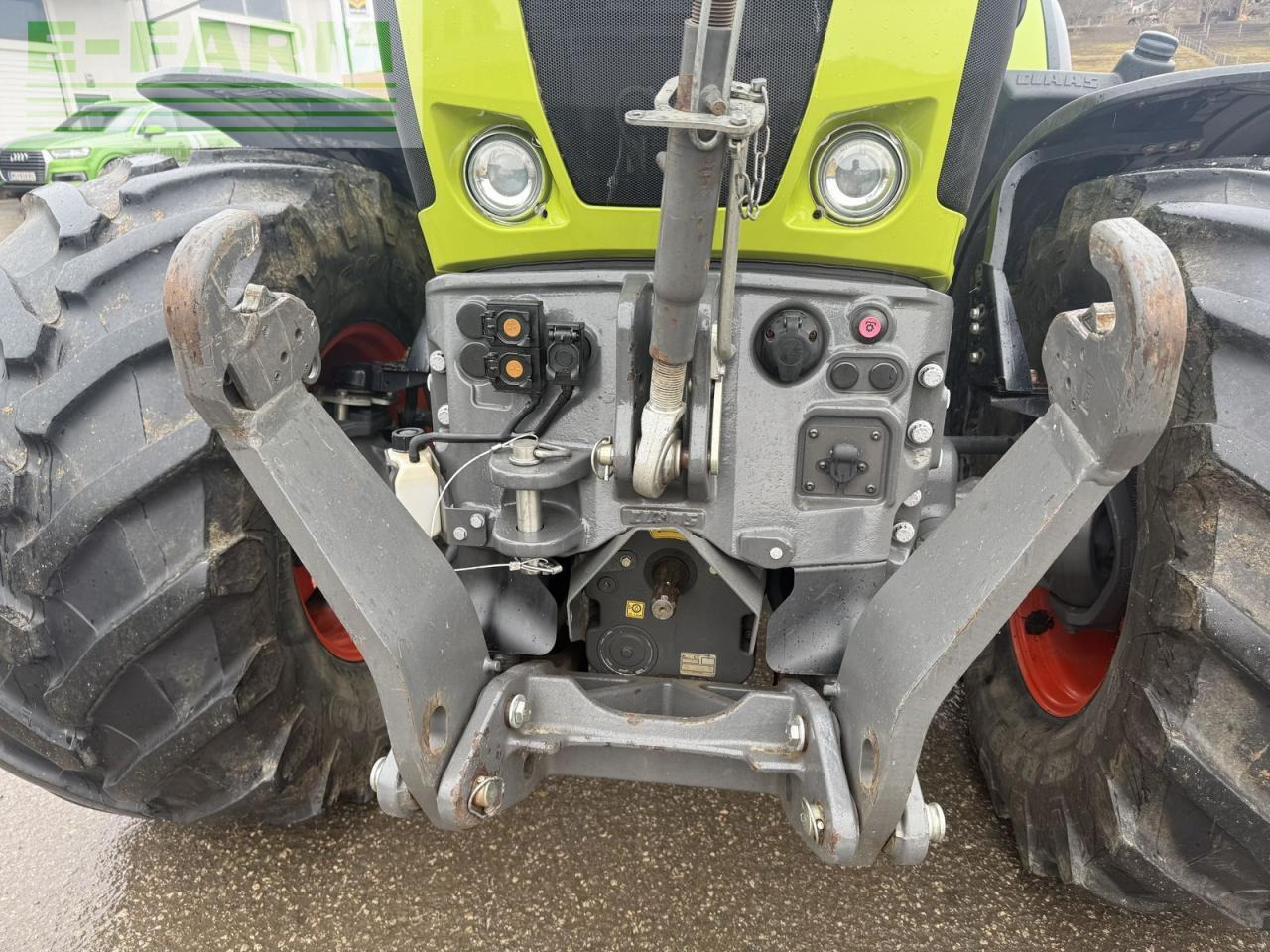 Tractor CLAAS axion 810 c-matic CMATIC