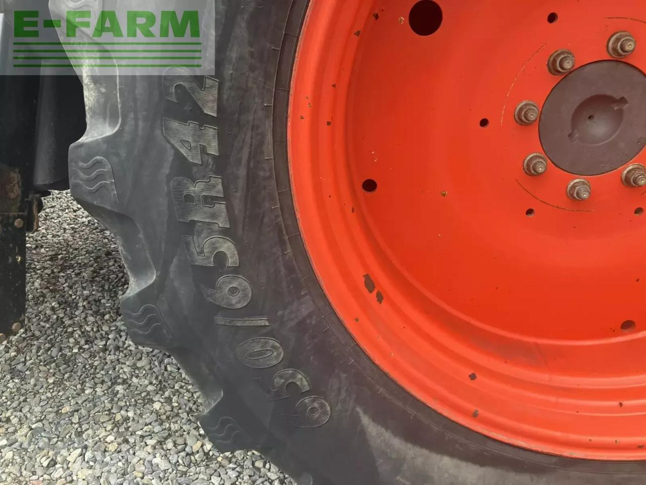 Tractor CLAAS axion 810 c-matic CMATIC