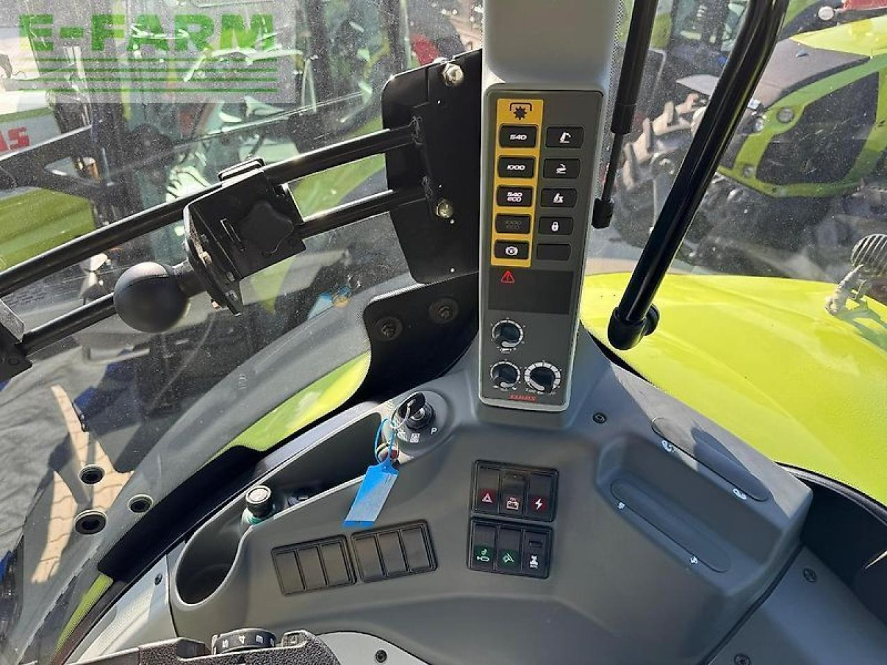 Tractor CLAAS axion 810 cebis hexa-shift