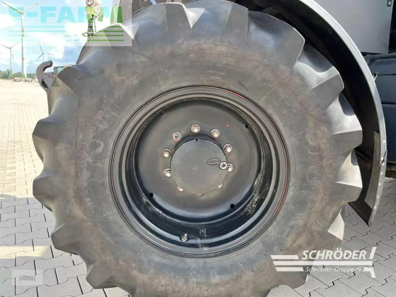 Tractor CLAAS axion 810 cis