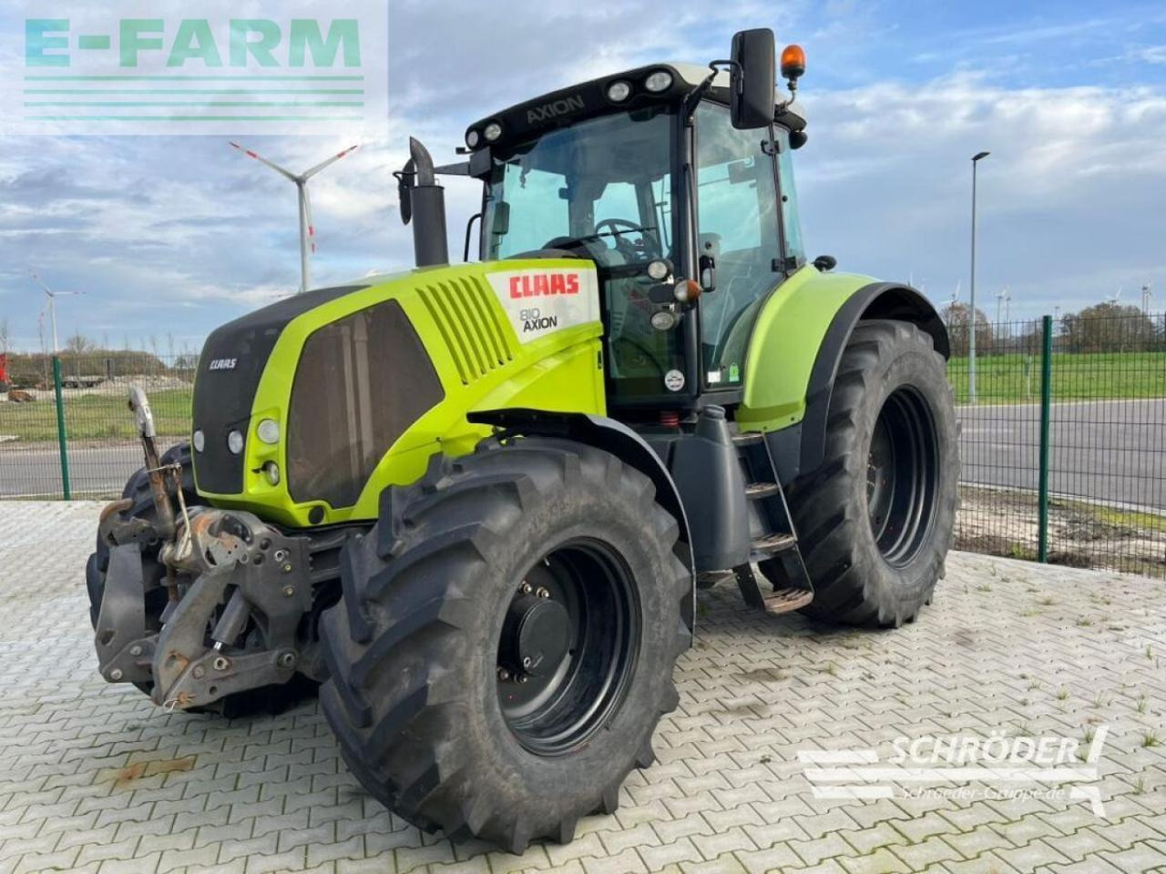 Tractor CLAAS axion 810 cis