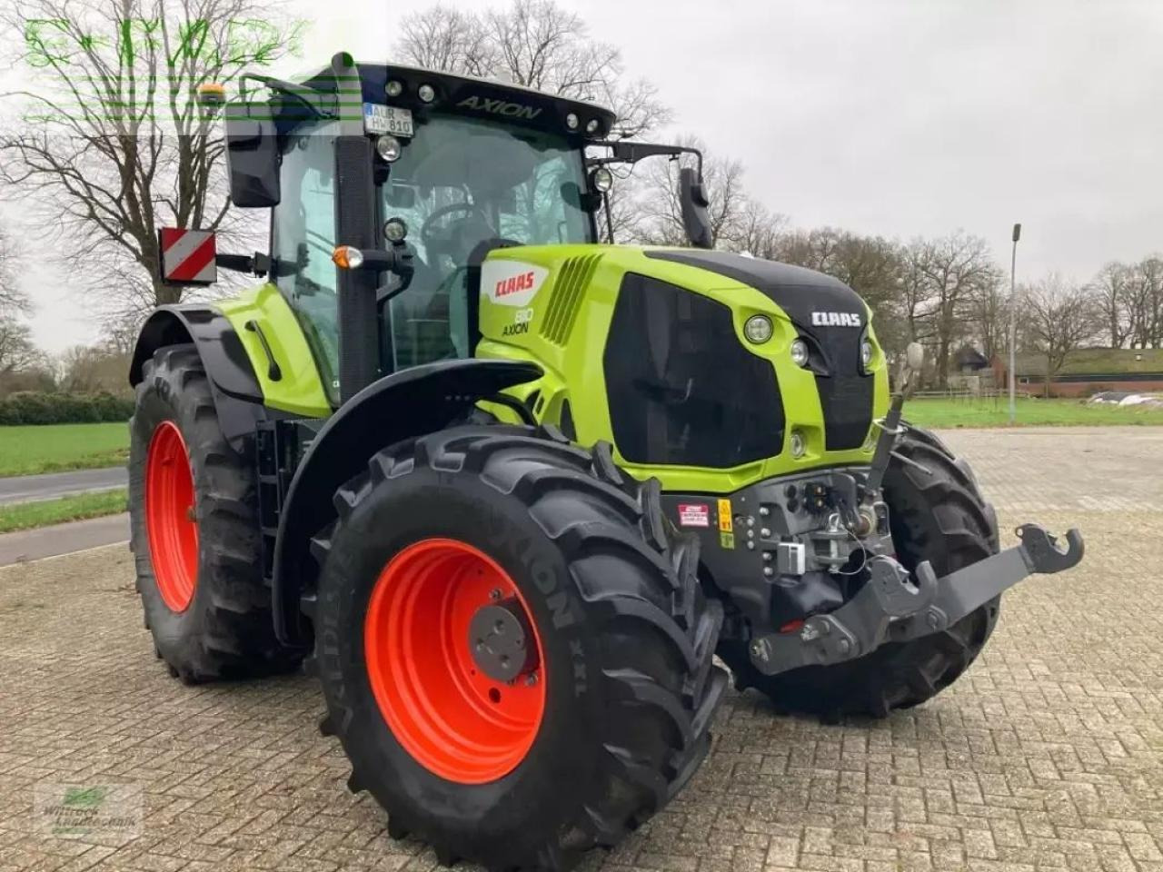 Tractor CLAAS axion 810 cis+