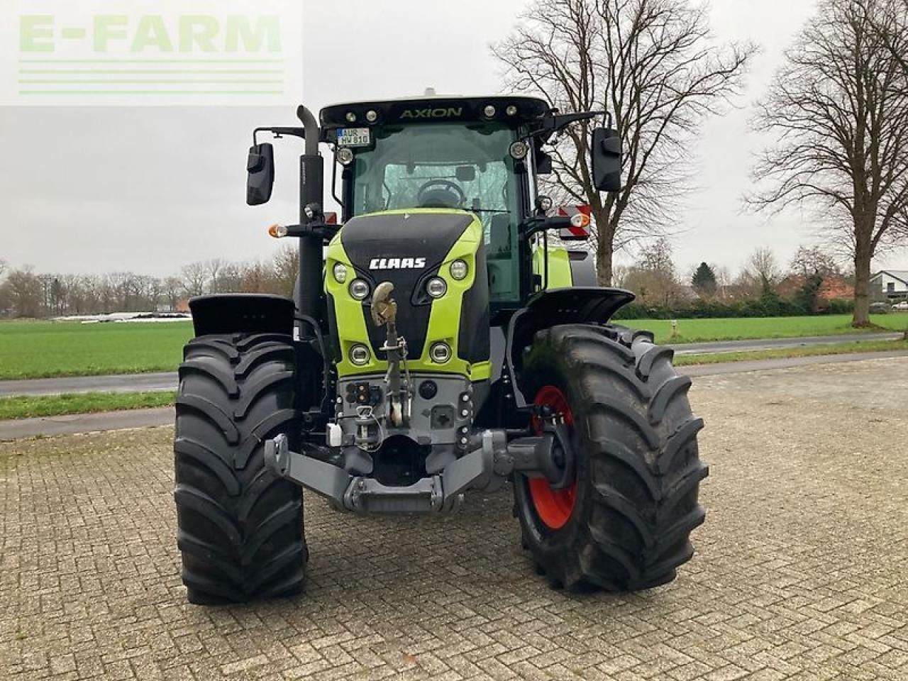 Tractor CLAAS axion 810 cis+