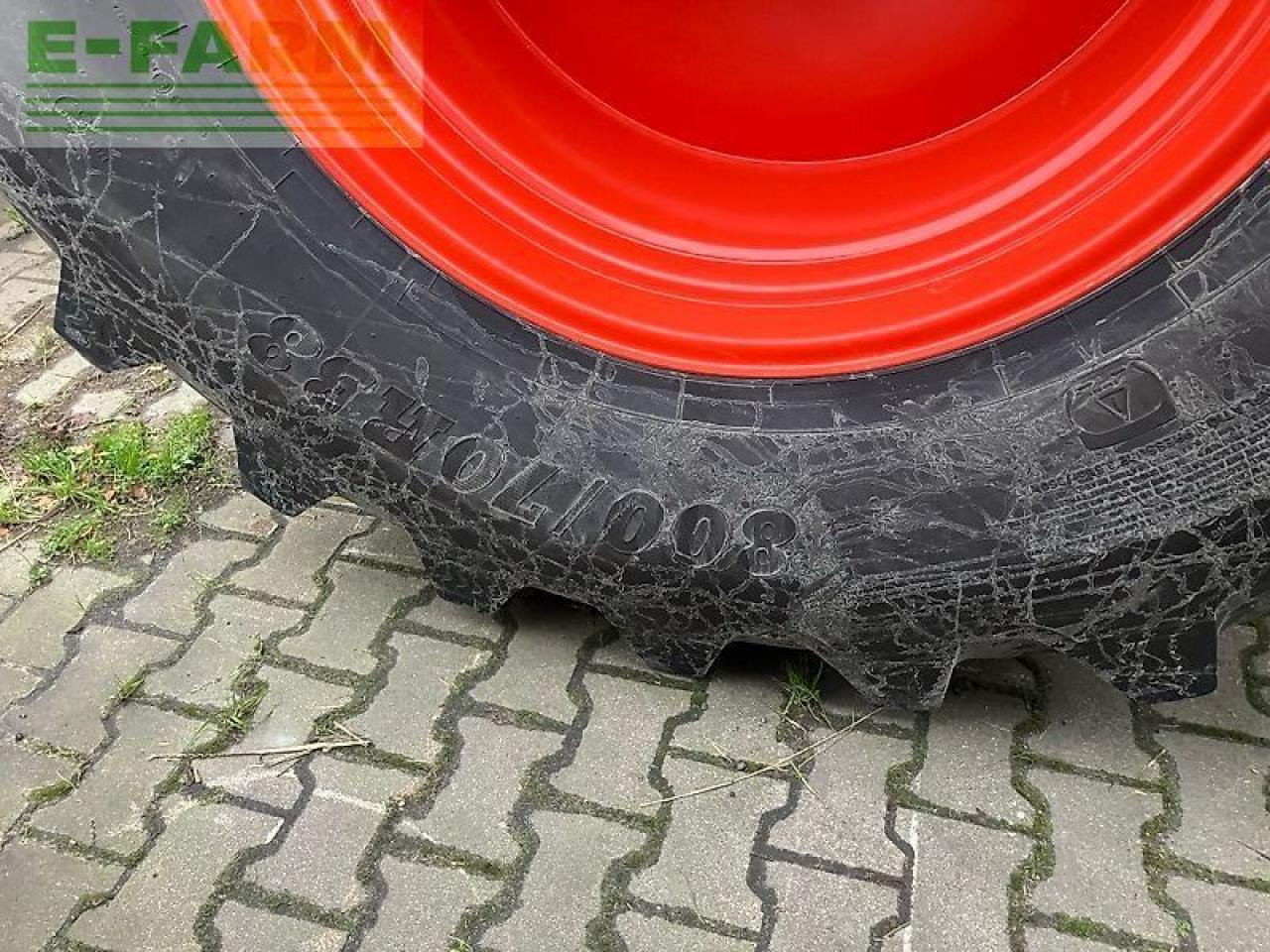 Tractor CLAAS axion 810 cis+ cm