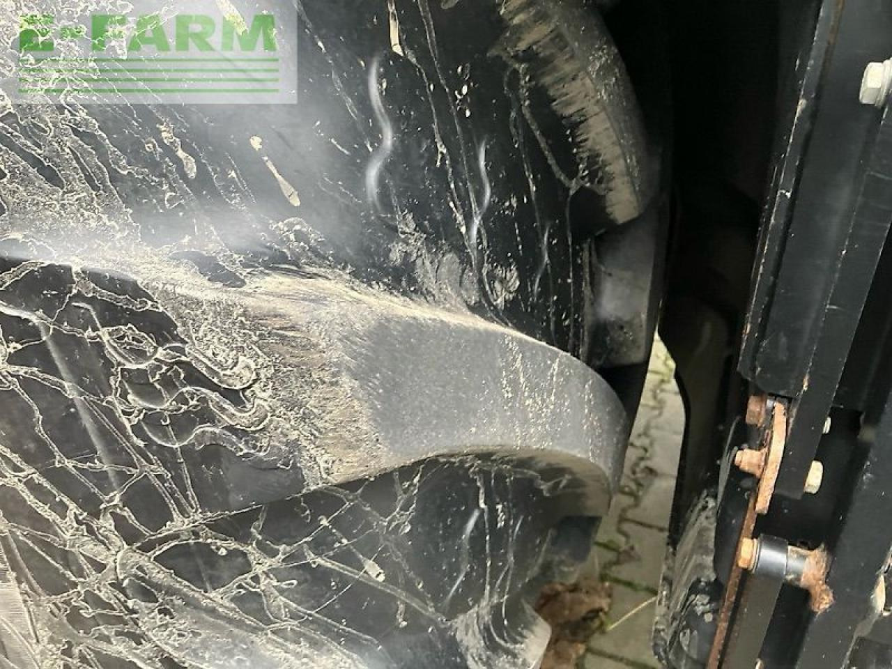 Tractor CLAAS axion 810 cis+ cm