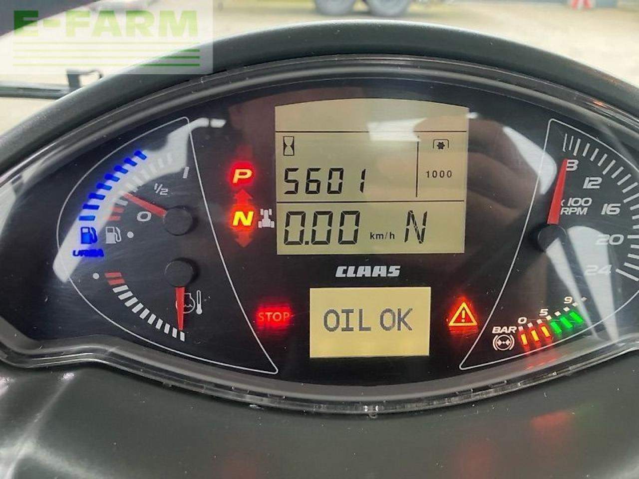 Tractor CLAAS axion 810 cis+ cm