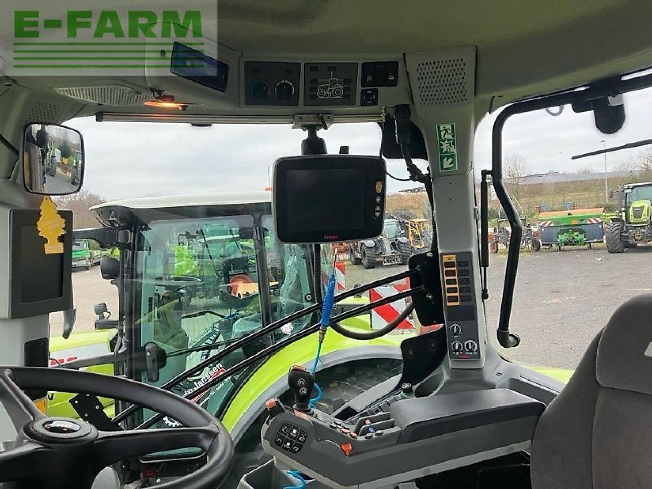 Tractor CLAAS axion 810 cis+ cm