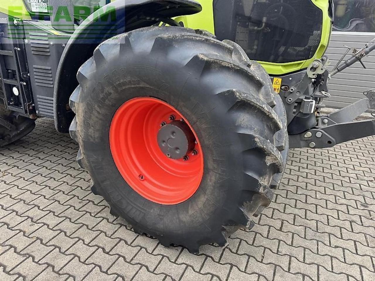 Tractor CLAAS axion 810 cis+ cmati CMATIC CIS+