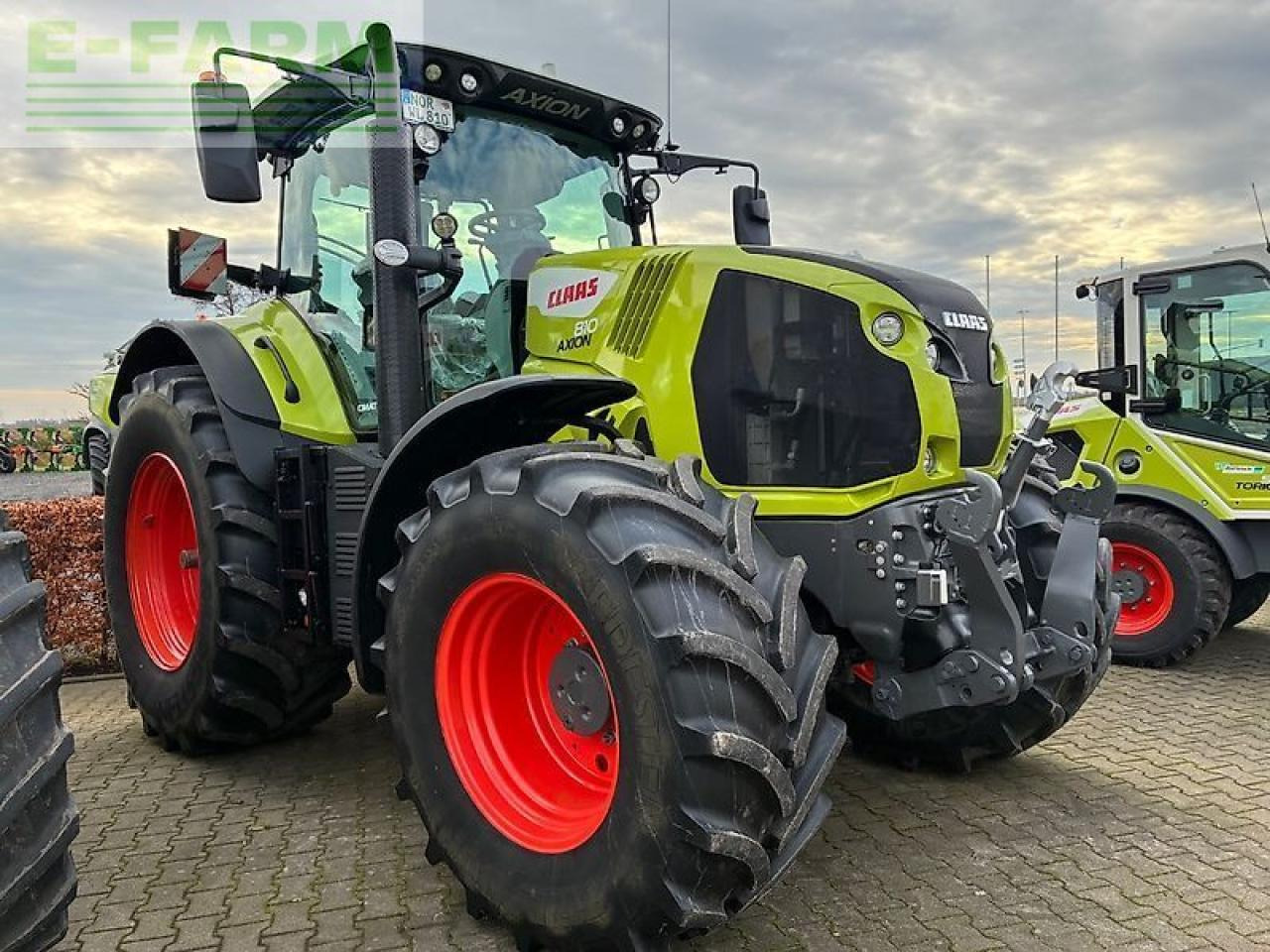 Tractor CLAAS axion 810 cm cebis
