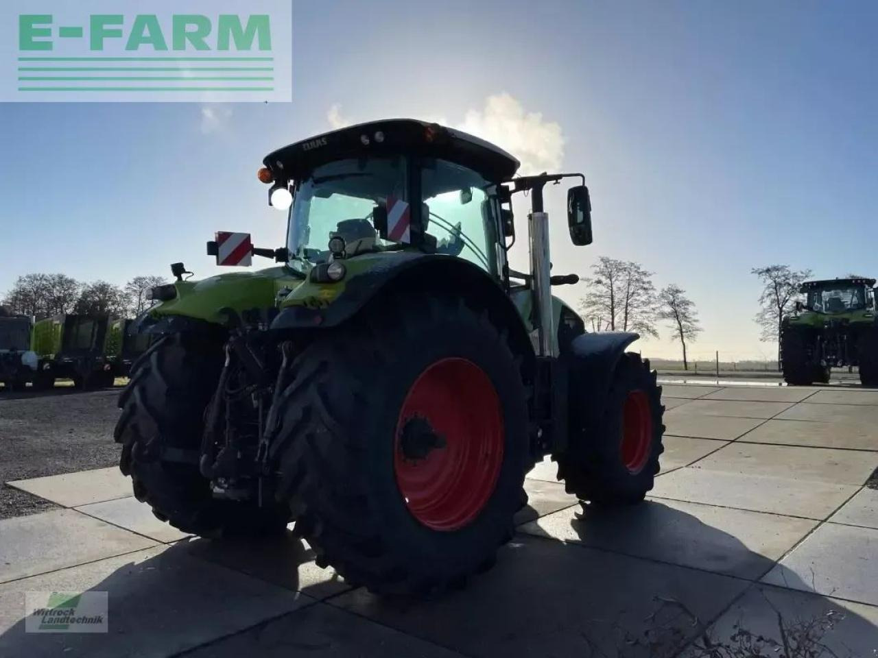 Tractor CLAAS axion 810 cmatic
