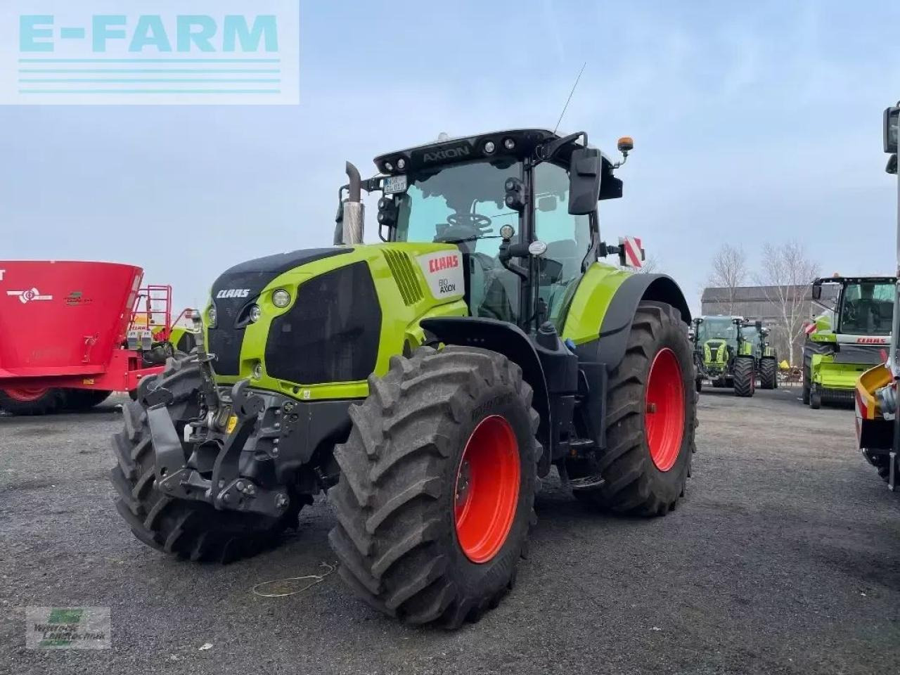 Tractor CLAAS axion 810 cmatic