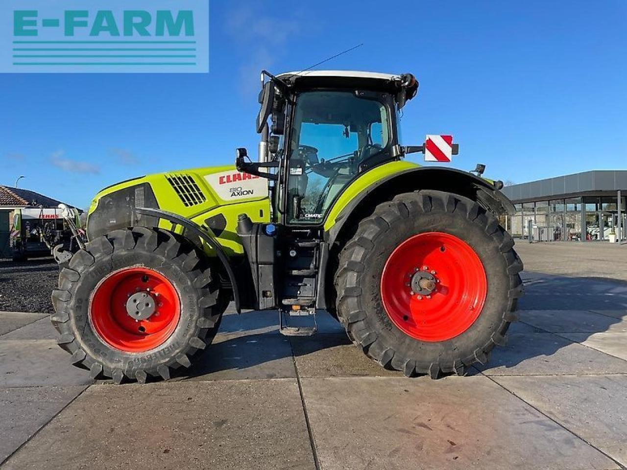 Tractor CLAAS axion 810 cmatic CMATIC