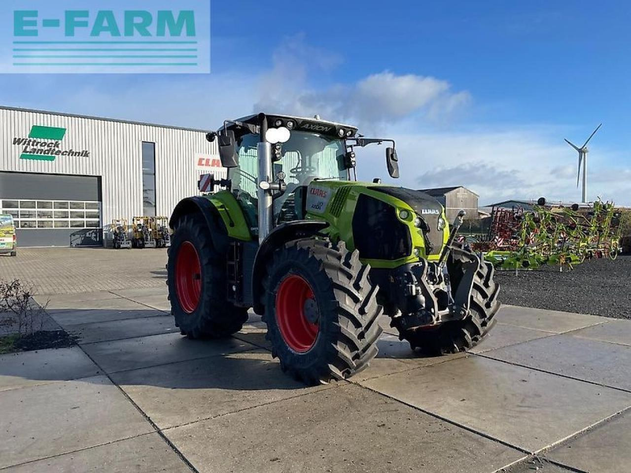 Tractor CLAAS axion 810 cmatic CMATIC