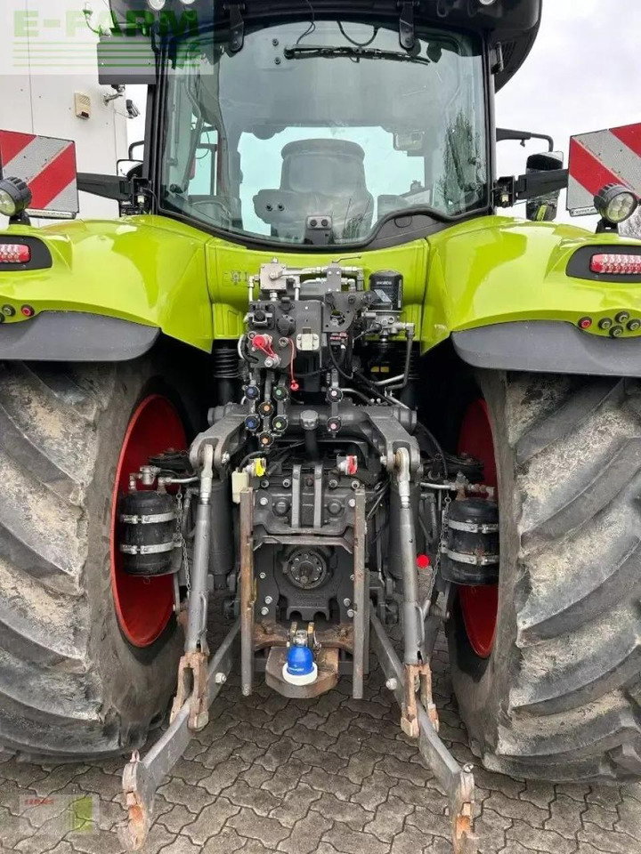 Tractor CLAAS axion 810 cmatic CMATIC