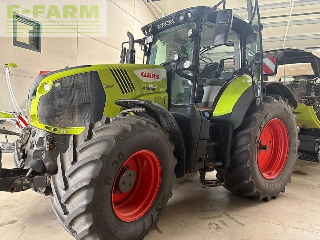 Tractor CLAAS axion 810 cmatic cebis CMATIC CEBIS
