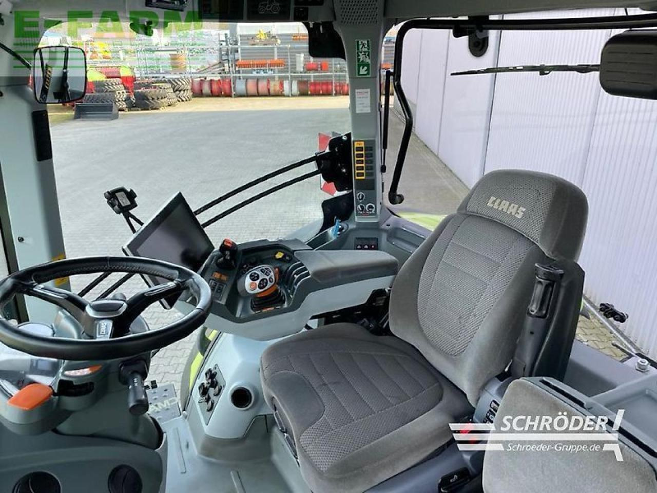 Tractor CLAAS axion 810 cmatic cebis CMATIC CEBIS