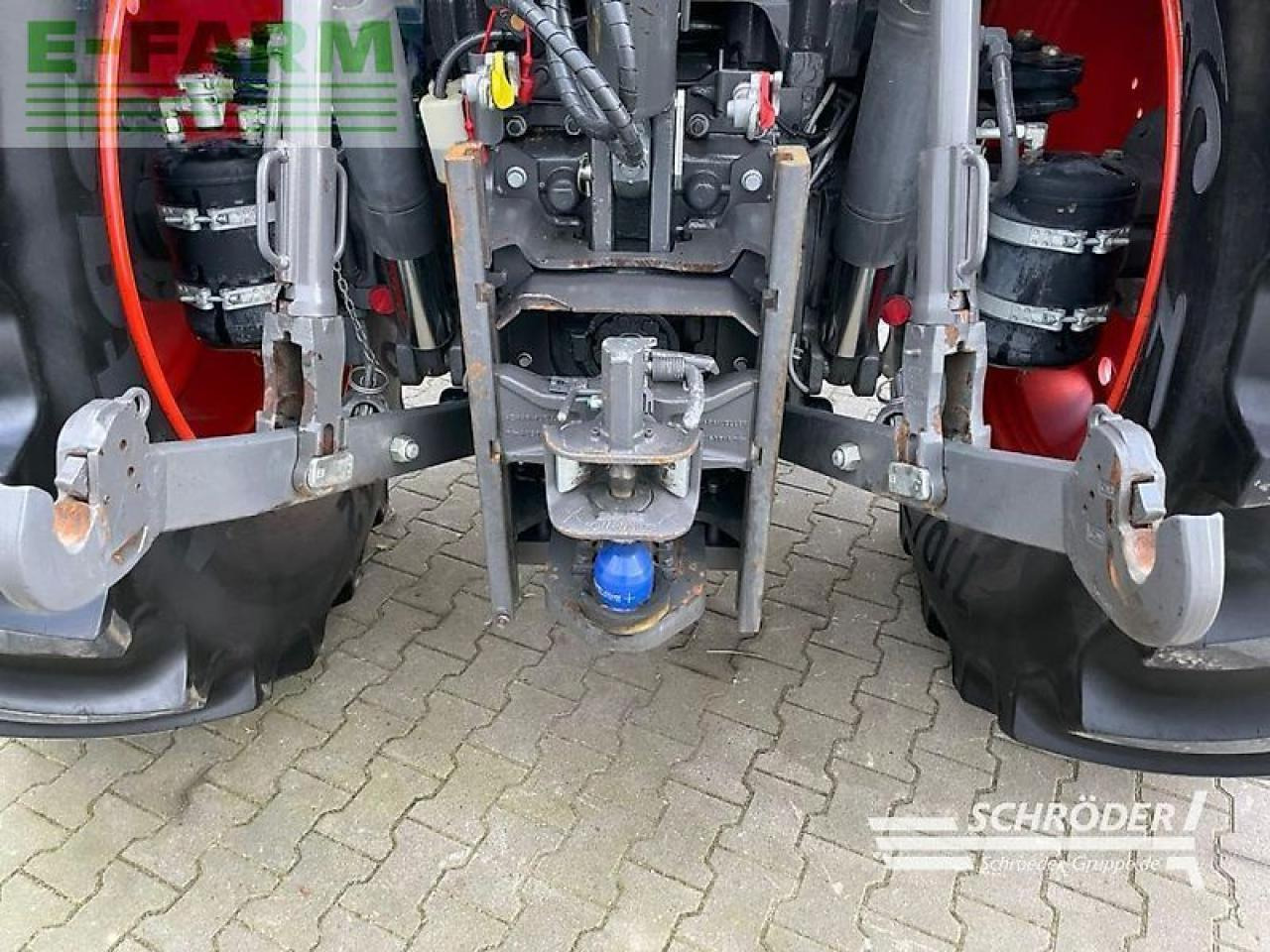 Tractor CLAAS axion 810 cmatic cebis CMATIC CEBIS