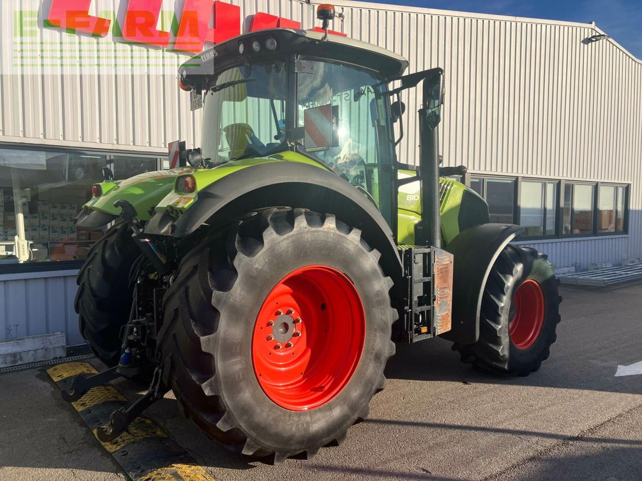 Tractor CLAAS axion 810 cmatic s5 CMATIC