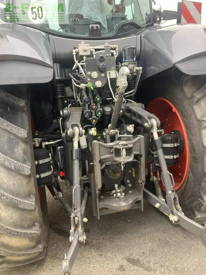 Tractor CLAAS axion 810 cmatic s5 cis CMATIC CIS