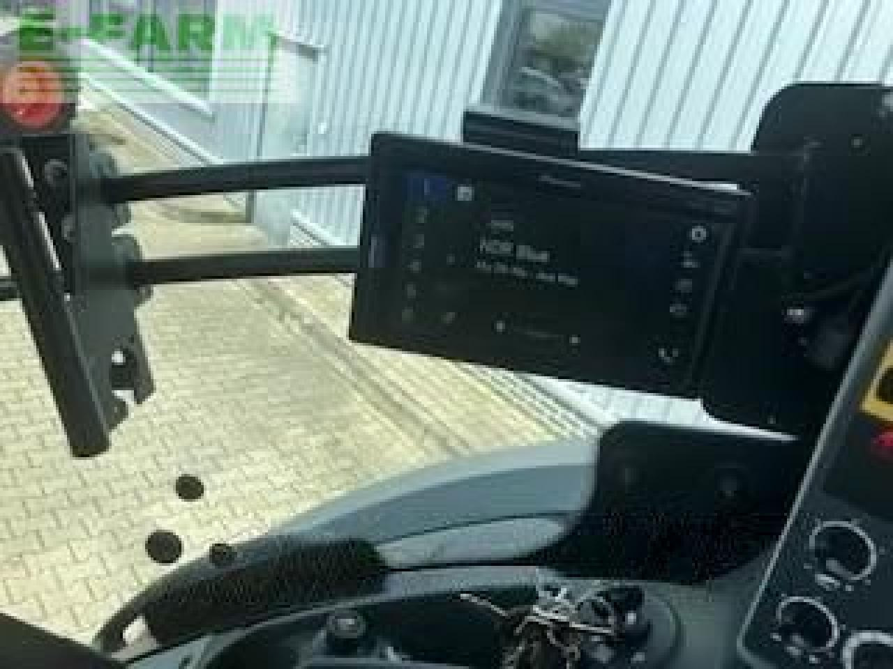 Tractor CLAAS axion 810 cmcebis