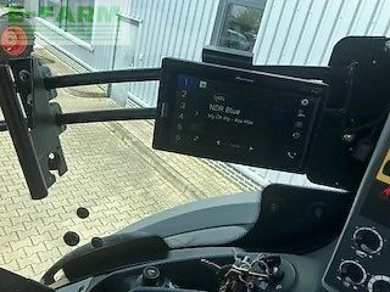 Tractor CLAAS axion 810 cmcebis