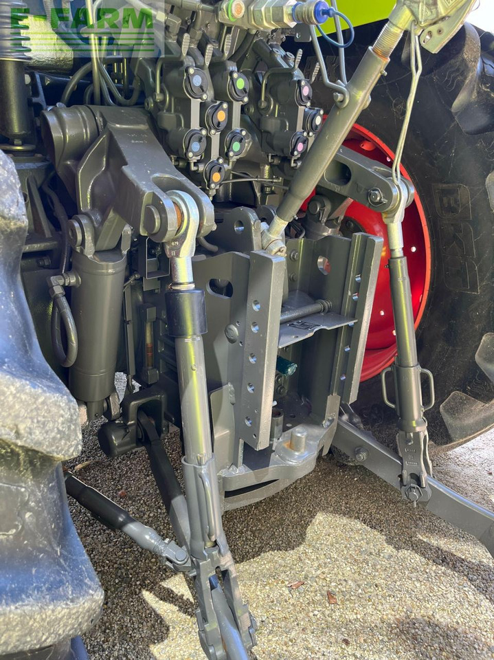 Tractor CLAAS axion 810 t4f cmatic CMATIC