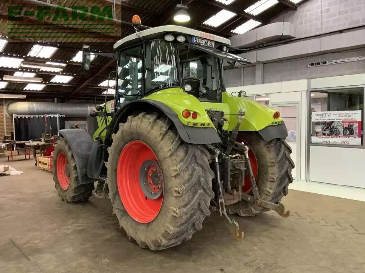 Tractor CLAAS axion 820