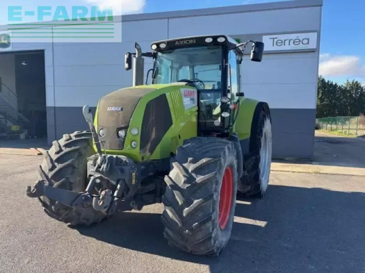 Tractor CLAAS axion 820