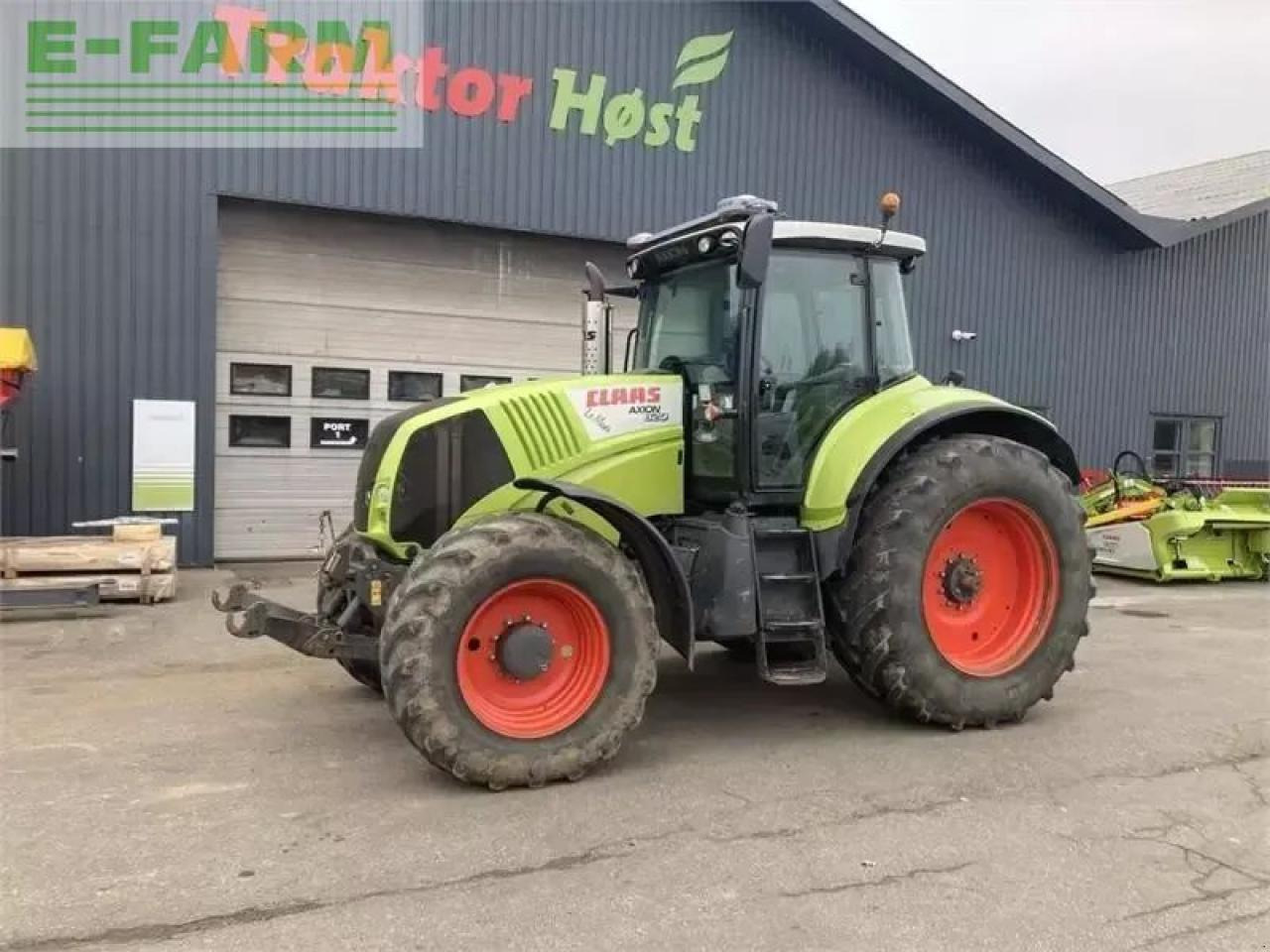 Tractor CLAAS axion 820 cmatic CMATIC