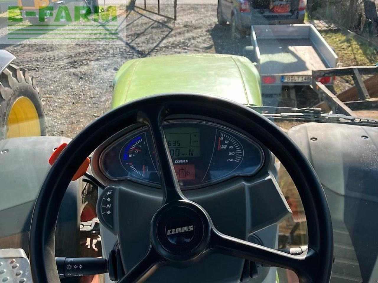 Tractor CLAAS axion 830