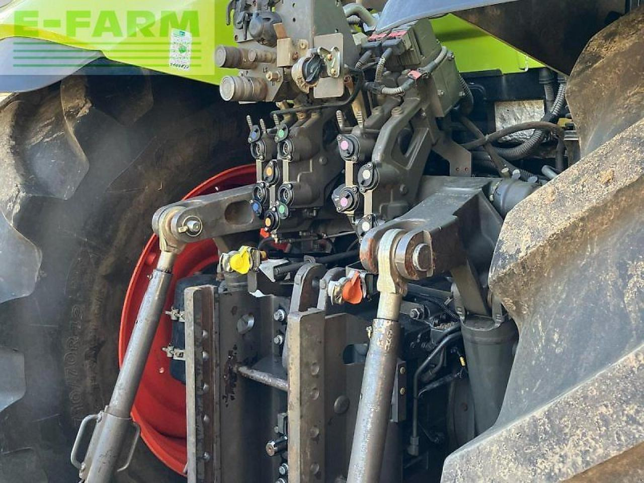 Tractor CLAAS axion 830