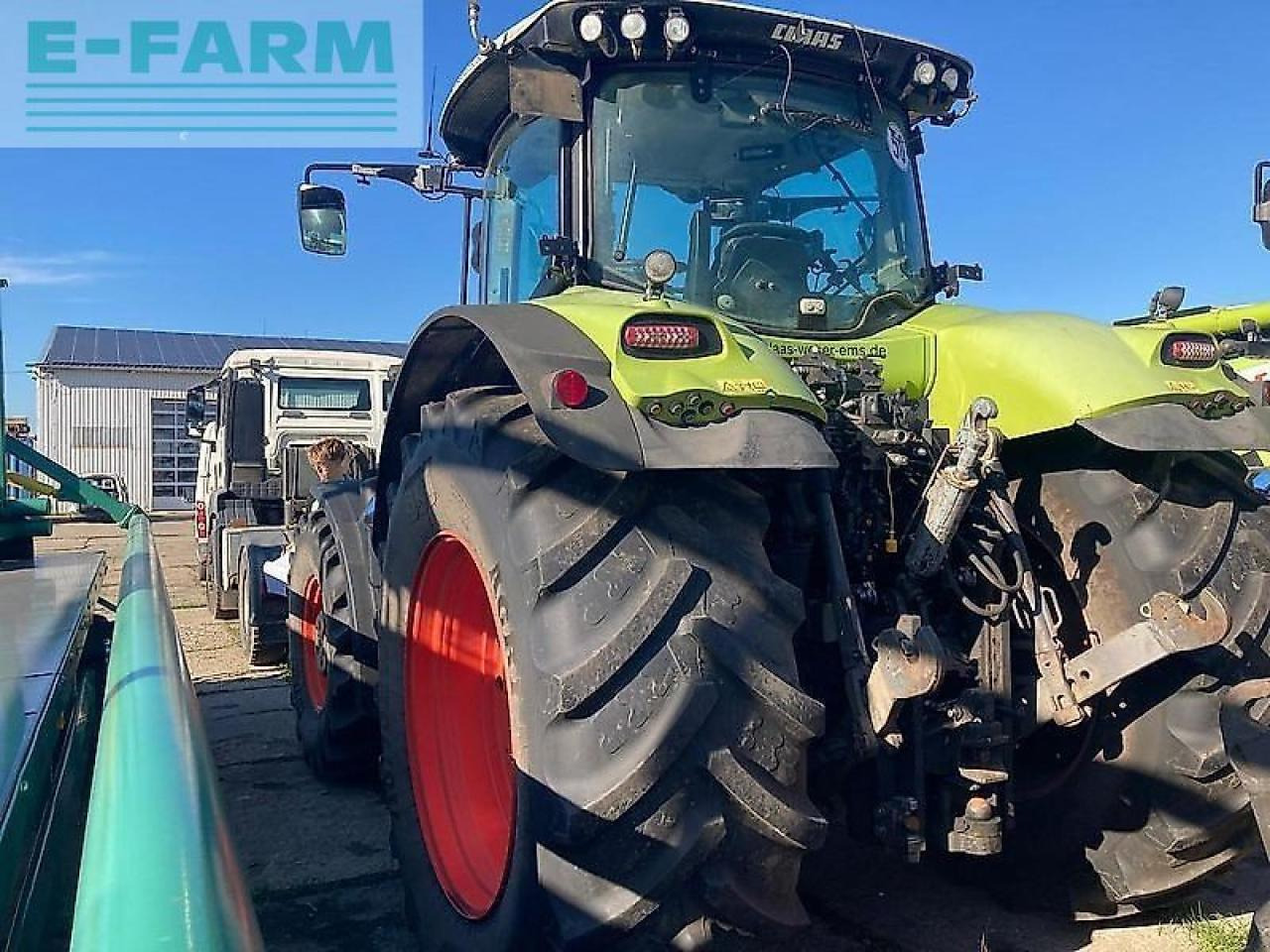 Tractor CLAAS axion 830