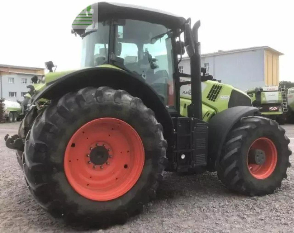 Tractor CLAAS axion 830