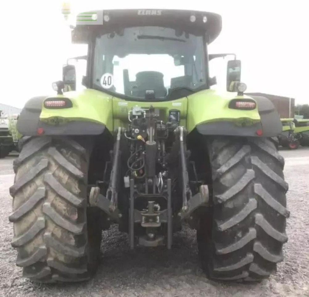 Tractor CLAAS axion 830