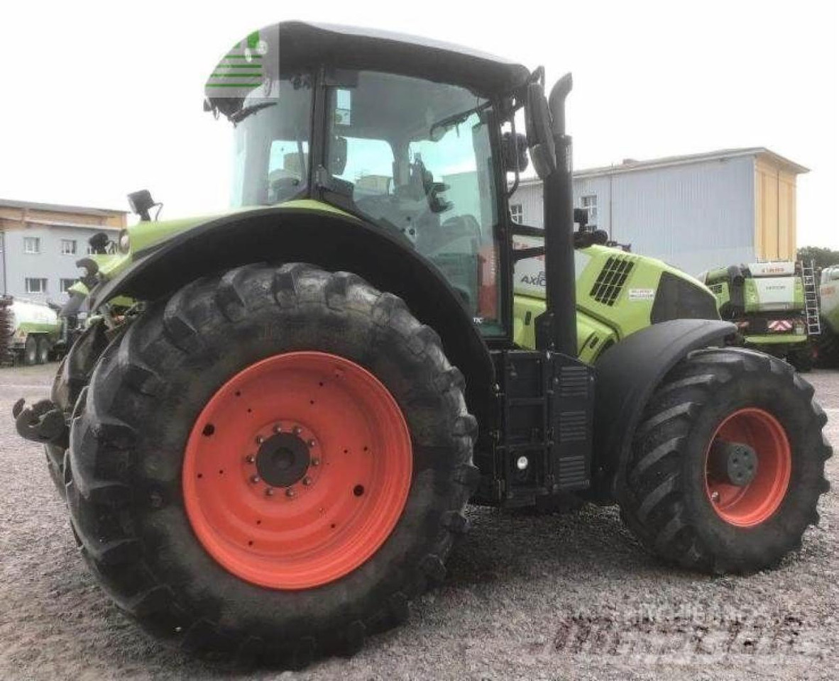 Tractor CLAAS axion 830