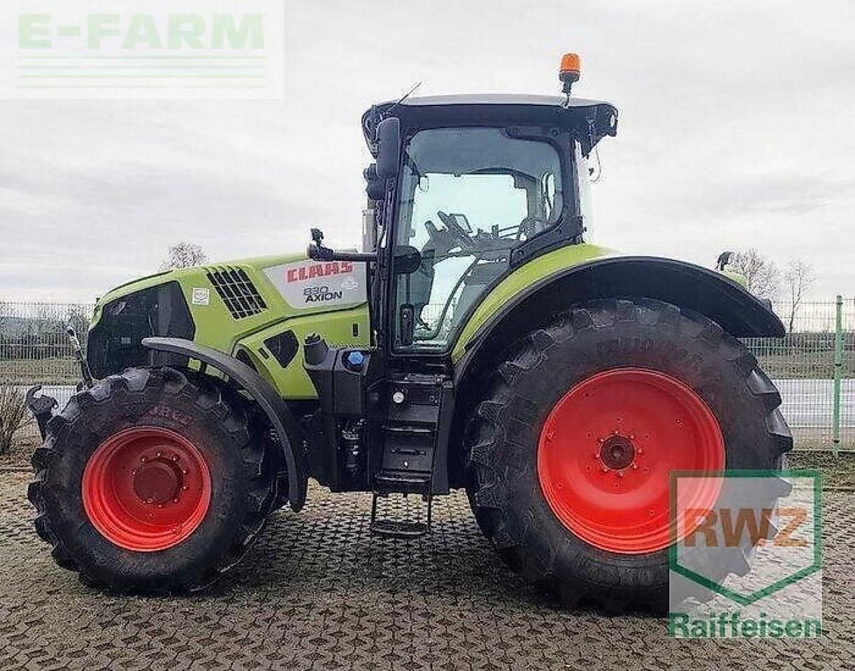Tractor CLAAS axion 830