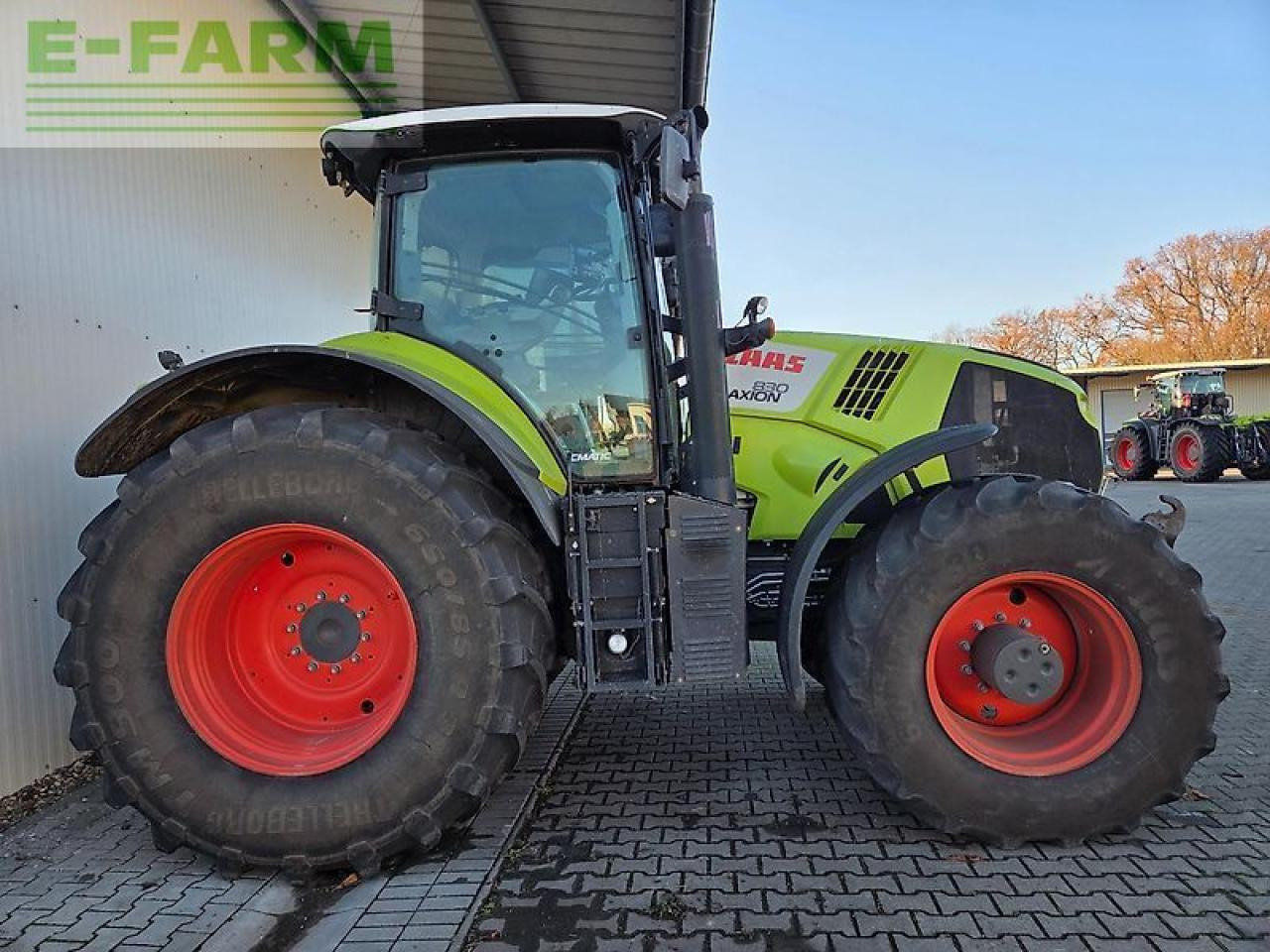 Tractor CLAAS axion 830