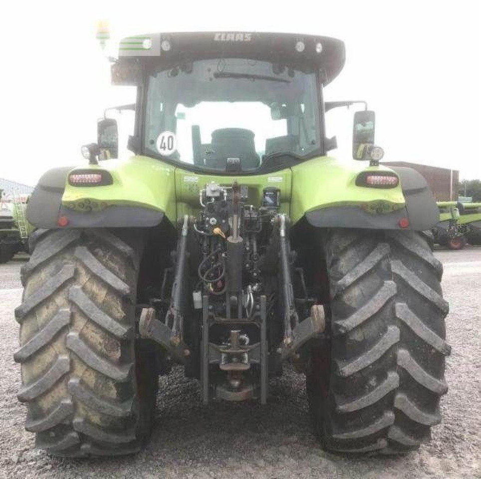 Tractor CLAAS axion 830