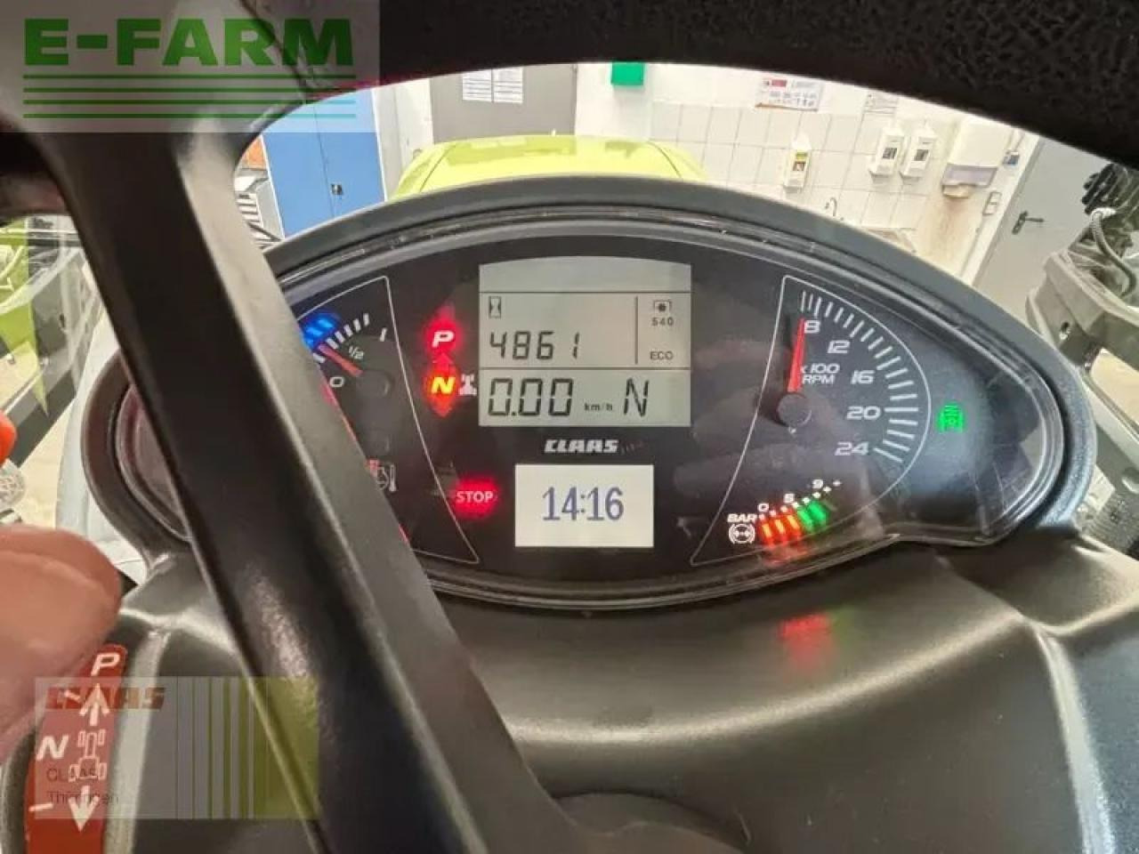 Tractor CLAAS axion 830