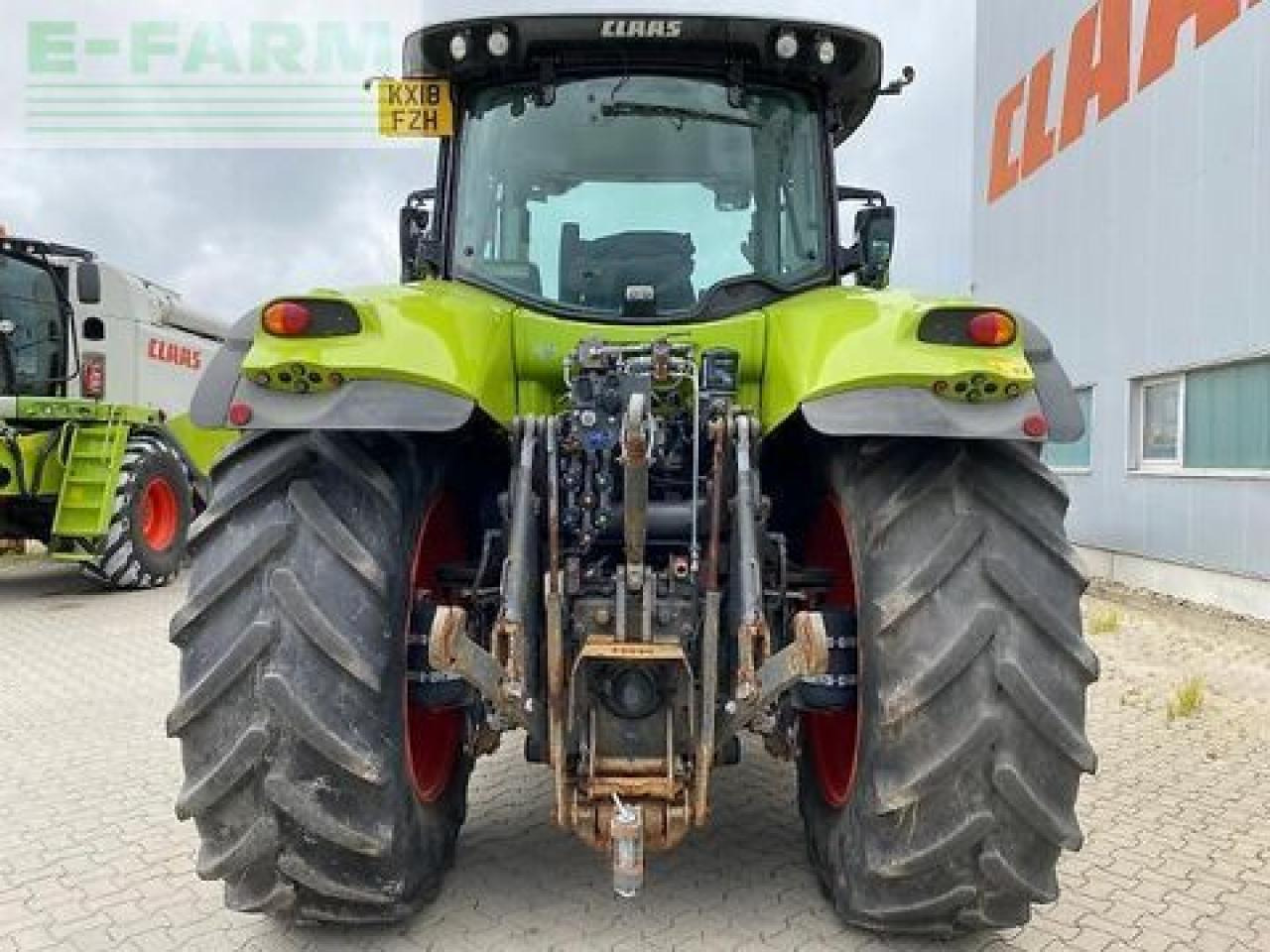 Tractor CLAAS axion 830