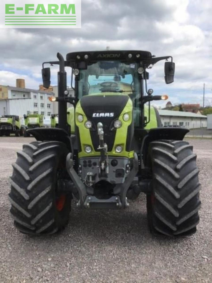 Tractor CLAAS axion 830