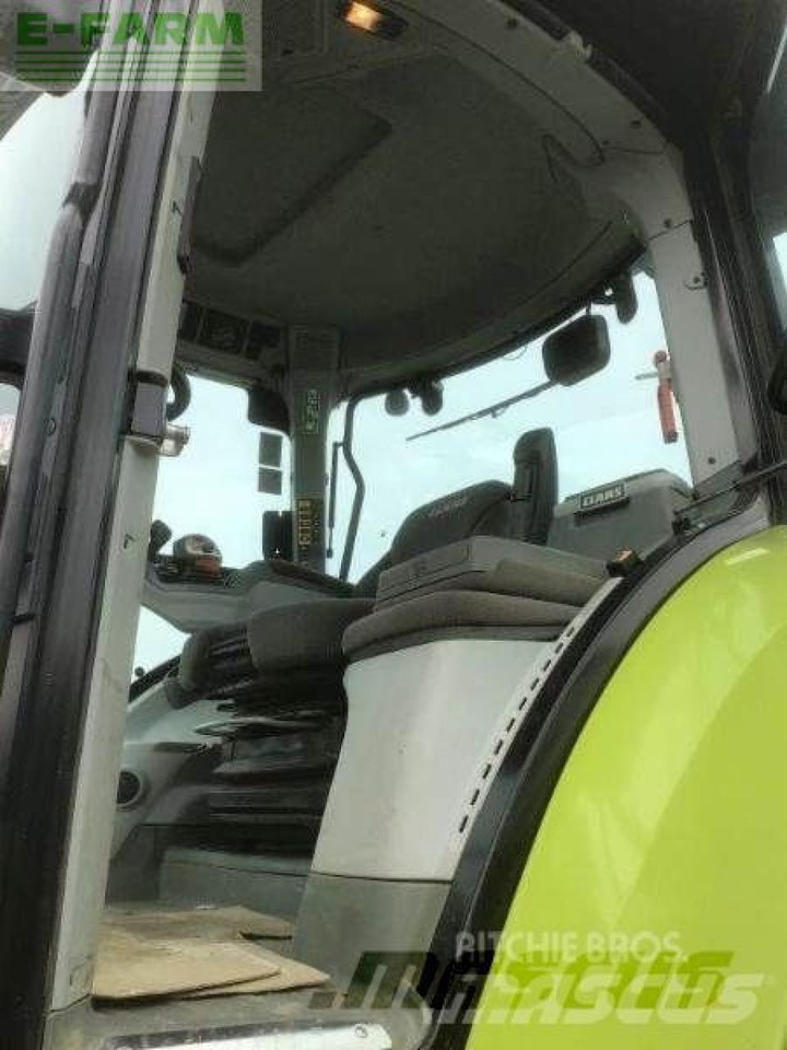 Tractor CLAAS axion 830