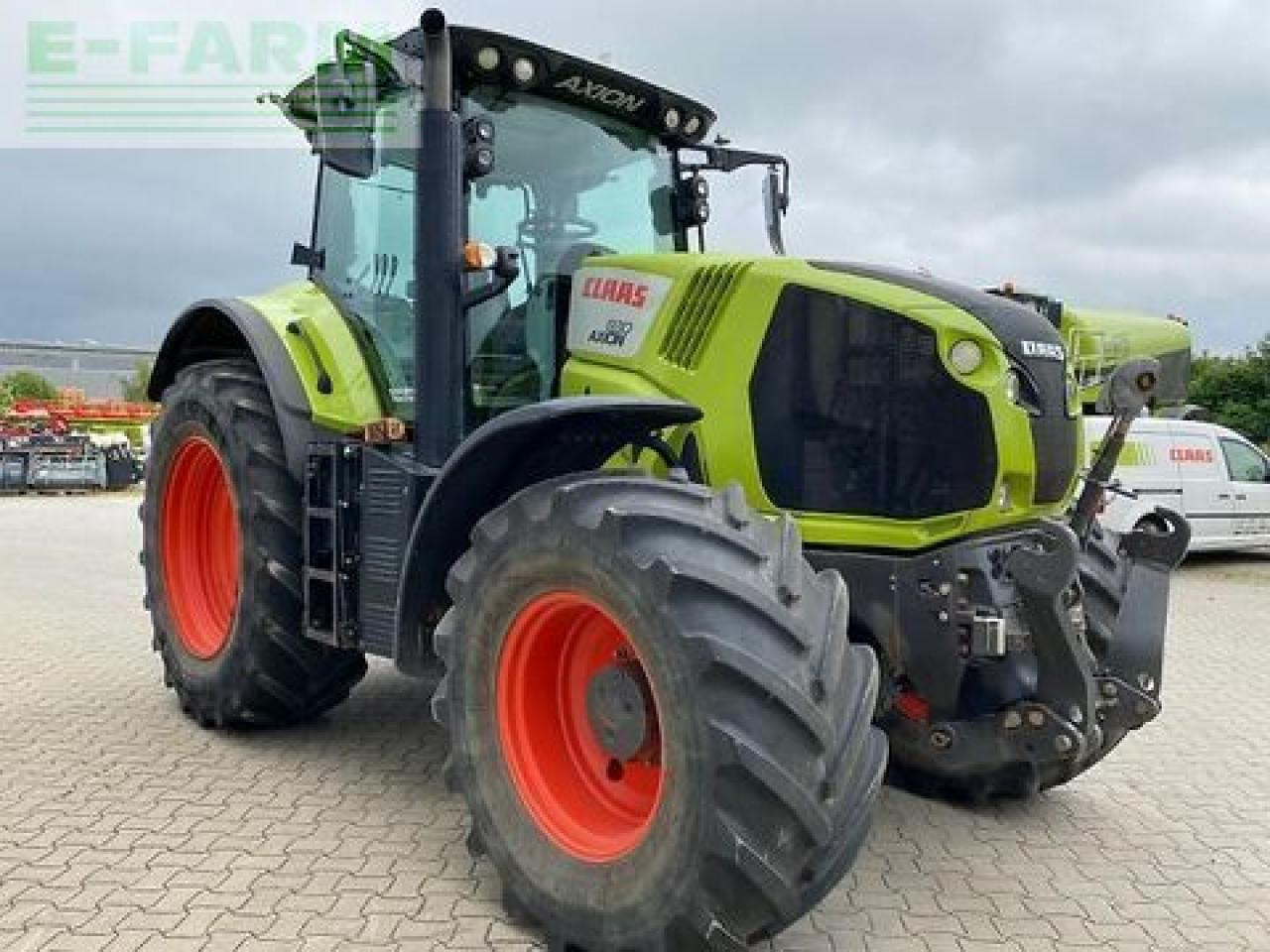 Tractor CLAAS axion 830