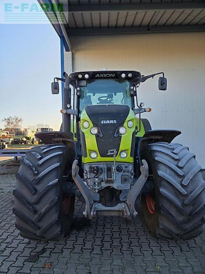Tractor CLAAS axion 830